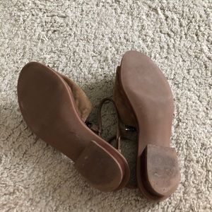 Tory Burch Shoes - Tory Burch Gemini link sandals 7 Tory Burch Shoes - Tory Burch Gemini link sandals 7